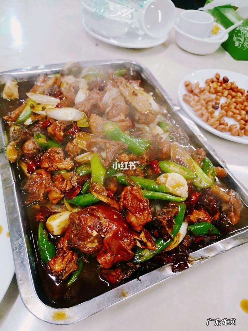 费县美食有哪些,扒皮羊整只