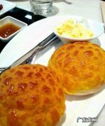 菠萝油是什么东西,菠萝油里面的油是什么油