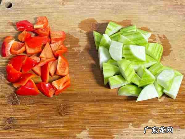 丝瓜炒鸡蛋 制作步骤是什么,丝瓜炒鸡蛋汤家常做法