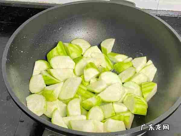丝瓜炒鸡蛋 制作步骤是什么,丝瓜炒鸡蛋汤家常做法