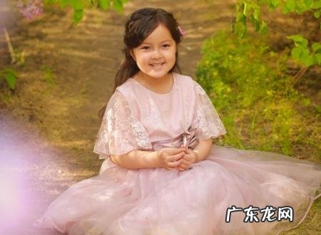 映萱的名字寓意,萱字取名的含义和意思是什么 萱字取名最佳配字举例