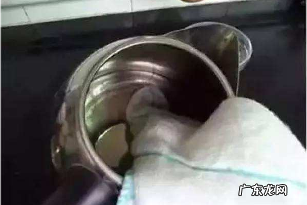 小苏打去水垢要不要煮开,小苏打去茶垢用热水