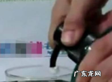 洗洁精瓶盖怎么弹上来,白猫洗洁精怎么打开按压嘴