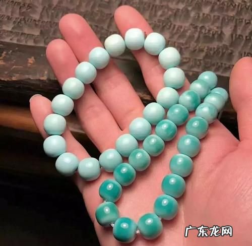 绿松石会变色,绿松石戴久了会变颜色