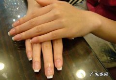 为什么做美甲不做中指,做指甲不做中指内涵