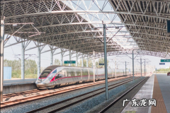 高铁可以带定妆喷雾,定妆喷雾可以带上高铁