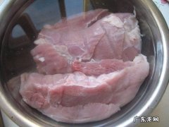 肉焯水要等到水开,做饭时给蔬菜或者肉焯水好