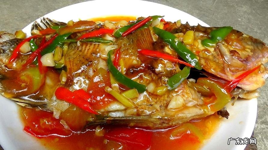 红烧鲤鱼怎么做法,红烧鲤鱼最简单的做法窍门
