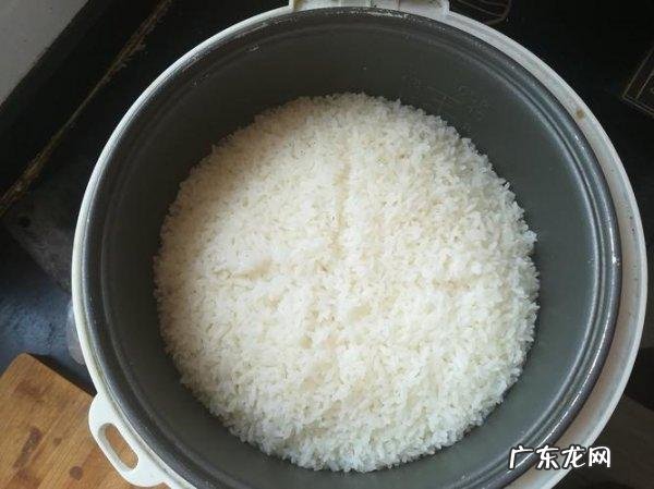 煮熟的饭太硬怎么补救,米饭硬了怎么补救 醋