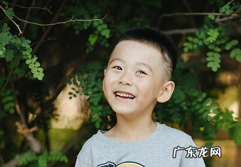 带炳的男孩名字的寓意,带翔的男孩名字寓意