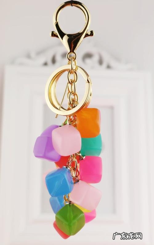 橡胶小挂件脏了怎么洗,橡胶玩具脏了怎么清洗