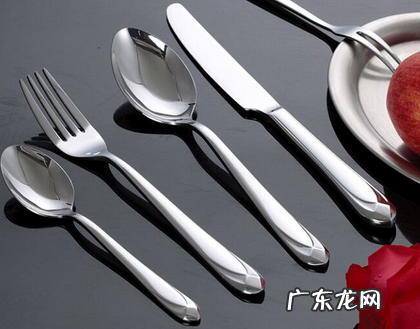 不锈钢餐具对人体有害,使用不锈钢餐具对健康有害