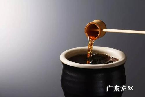 老陈醋可以用来洗头,用陈醋洗头发的好处与坏处