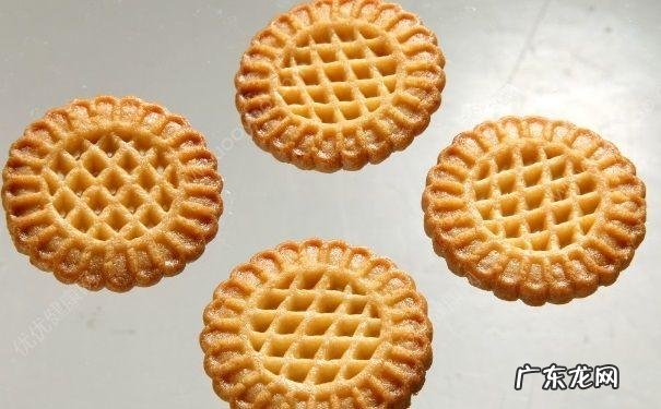饼干过期了还能吃,饼干过期了还能吃没开封