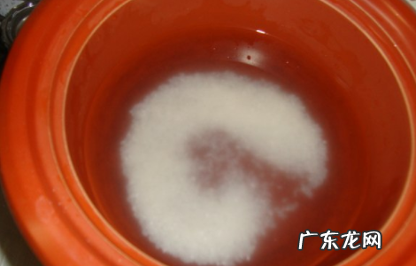 红豆可以直接煮米饭,红豆和绿豆可以一起煮饭吃