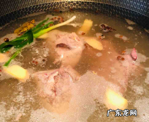 猪肝怎么凉拌好吃,在家如何卤猪肝