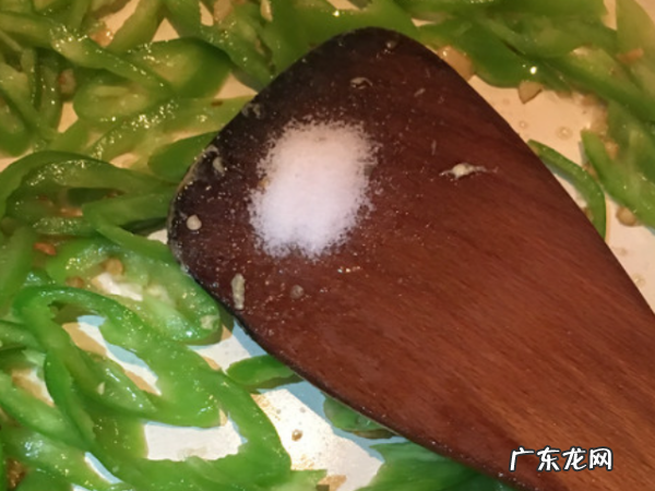 菜椒炒鸡蛋怎么做好吃,青椒炒鸡蛋的做法