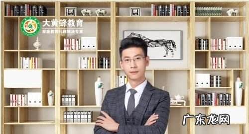 初中孩子能买手机,初中孩子该不该拿手机