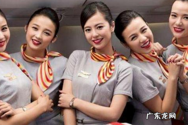 飞机上如何称呼空姐,飞机上应该如何称呼空姐女生