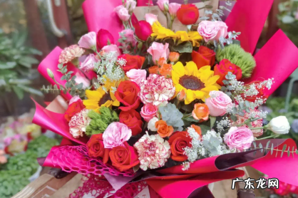 带花泥的花束怎么包装,清明花束包装技法