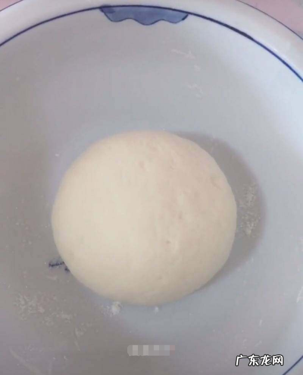 豆腐皮卷香肠的做法,用豆皮卷的素炒豆腐肠