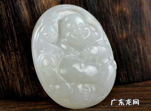 碳酸盐质玉有绿色的,染色碳酸盐质玉绿松石