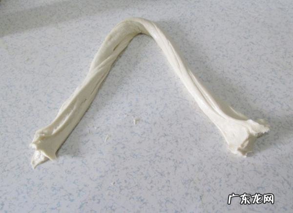 初学者怎么和面做面条,初学者怎么和面做面条用冷水还是温水