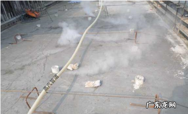 水泥楼面养护多少天,水泥路面起灰什么原因