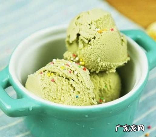 绿茶冰淇淋的做法,茶叶做饼的做法