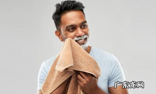 脸颊的胡须怎么去除,男生脸上的胡茬怎么才能去掉
