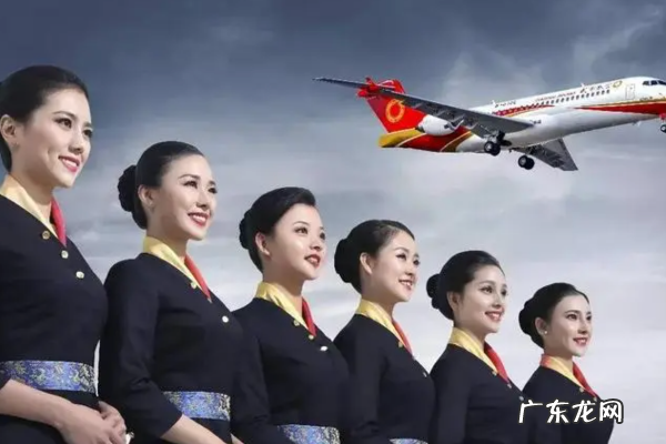 空乘是做什么的,空姐在飞机上做些什么工作