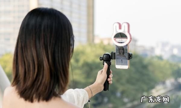 抖音发作品热门时间是什么时候,抖音发作品位置怎么更改定位地址