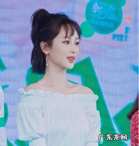 一字肩晚礼服配什么发型,穿晚礼服要配什么鞋子