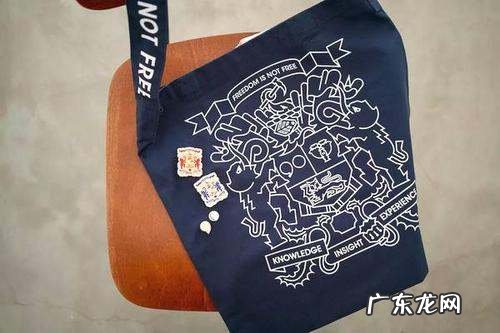 女士帆布包怎么搭配,容量超大的帆布包有哪些