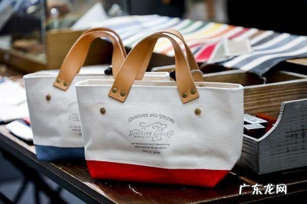 女士帆布包怎么搭配,容量超大的帆布包有哪些