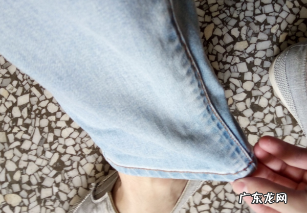 整条裤子宽了怎么改窄,裤子买大了一号可以改小