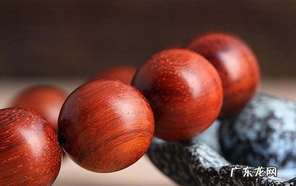 紫檀有多硬 可以用来做什么,带紫檀有什么用途和功效