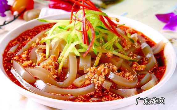 做凉粉一碗淀粉几碗水,豌豆凉粉的做法与配方比例