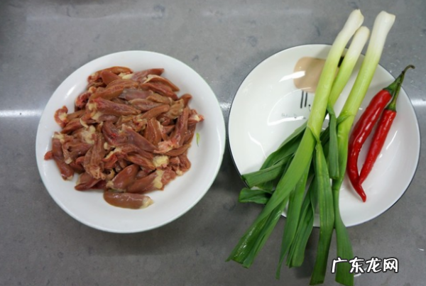 爆炒鸡心怎么处理好吃,炒鸡心怎么做好吃窍门