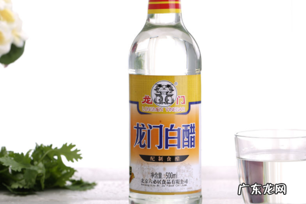 红色衣服上有黑点怎么洗掉,红色的衣服染上黑色怎么办