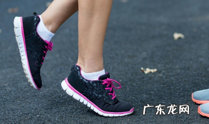 为什么有些鞋子洗了会臭,鞋刷完之后变臭了是怎么回事