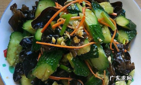 凉拌黄瓜木耳的做法,木耳葱头黄瓜怎么凉拌好吃