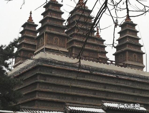 去五塔寺坐多少路车,去呼市五塔寺坐几路公交车