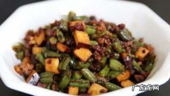 豆角搭配什么蔬菜炒好,豆角什么品种好吃产量高
