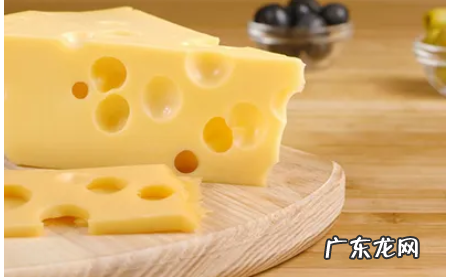 干酪片可以直接吃,超市买的奶酪片可以直接吃