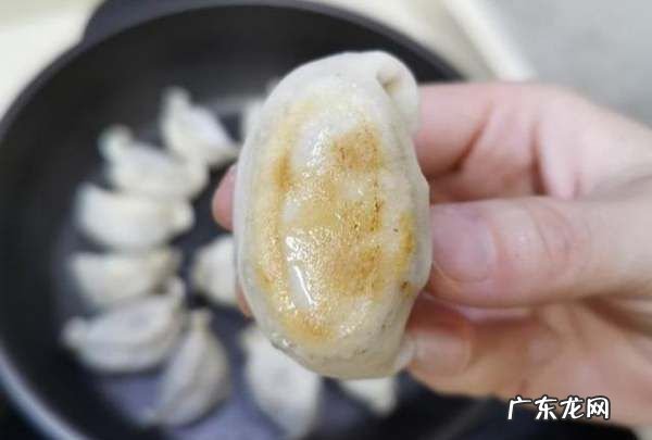 冻饺子煎饺怎么做,速冻饺子做煎饺的做法窍门