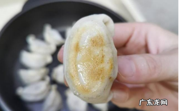 冻饺子煎饺怎么做,速冻饺子做煎饺的做法窍门