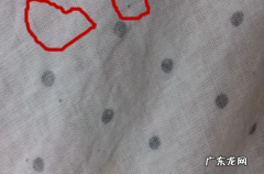衣服上的黑点怎么洗掉,如何去除衣服上的霉斑霉迹