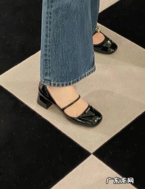 玛丽珍鞋是什么风格的,什么是玛丽珍鞋