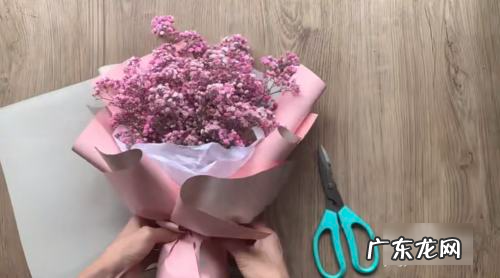 带花泥的花束怎么包装,花束怎么包装 教程简单